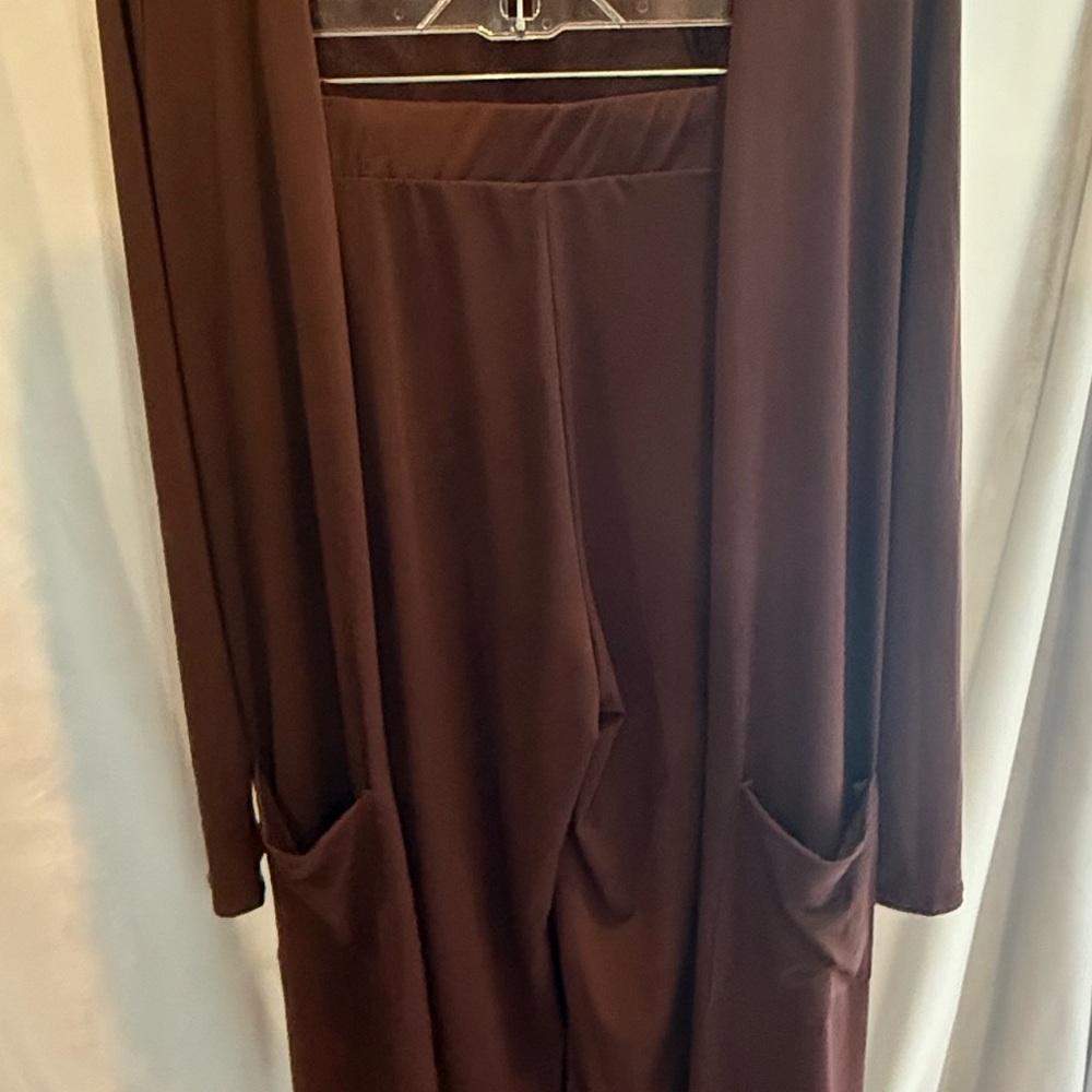 SexyModest Boutique Brigitte Brianna Eseential Set - pants & cardigan, brown.